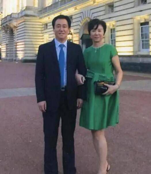 叶辰是萧家的上门女婿，萧家是什么实力？连叶家的一根毛都比不上，如果叶辰真的是叶家大少，怎么可能栖身萧家这个鸡窝呢？看来一定是自己想多了。